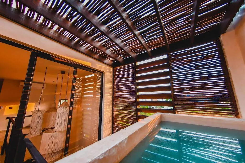 Maha Tulum Luxury Apartment Private Pook